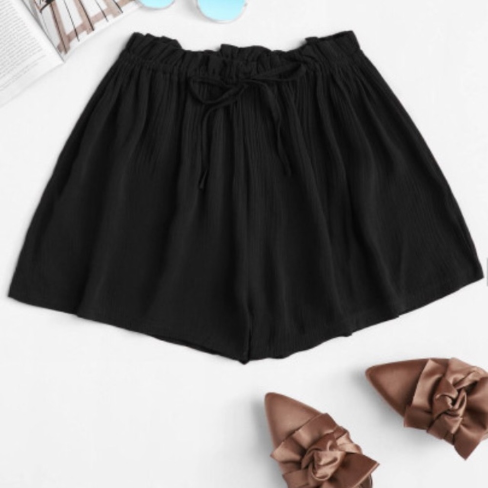 High waisted draw-string shorts